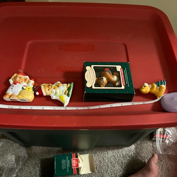 Hallmark Keepsake Vintage Christmas Ornaments Cinnamon Bear Porcelain Lot - Picture 3 of 7